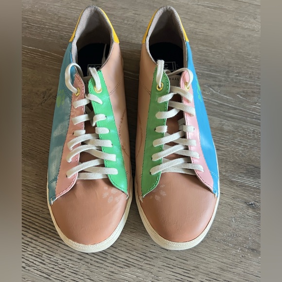 Unique Cole Haan leather Sneaker with Paw Prints. Women’s size 8 - Picture 12 of 13